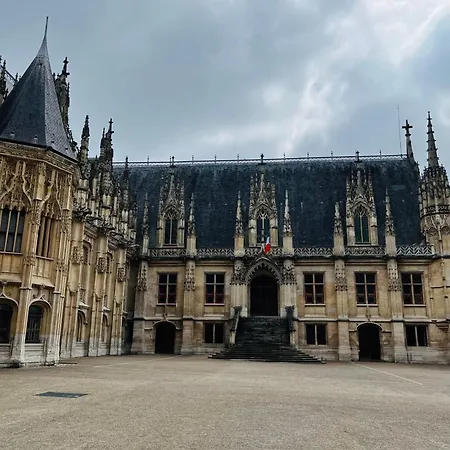Saint Nicaise - Centre Historique De